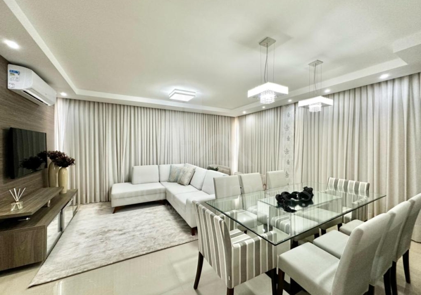 Apartamento 4 Dormitórios