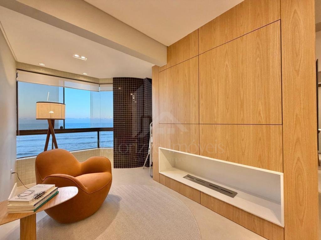 Apartamento 3 Dormitórios