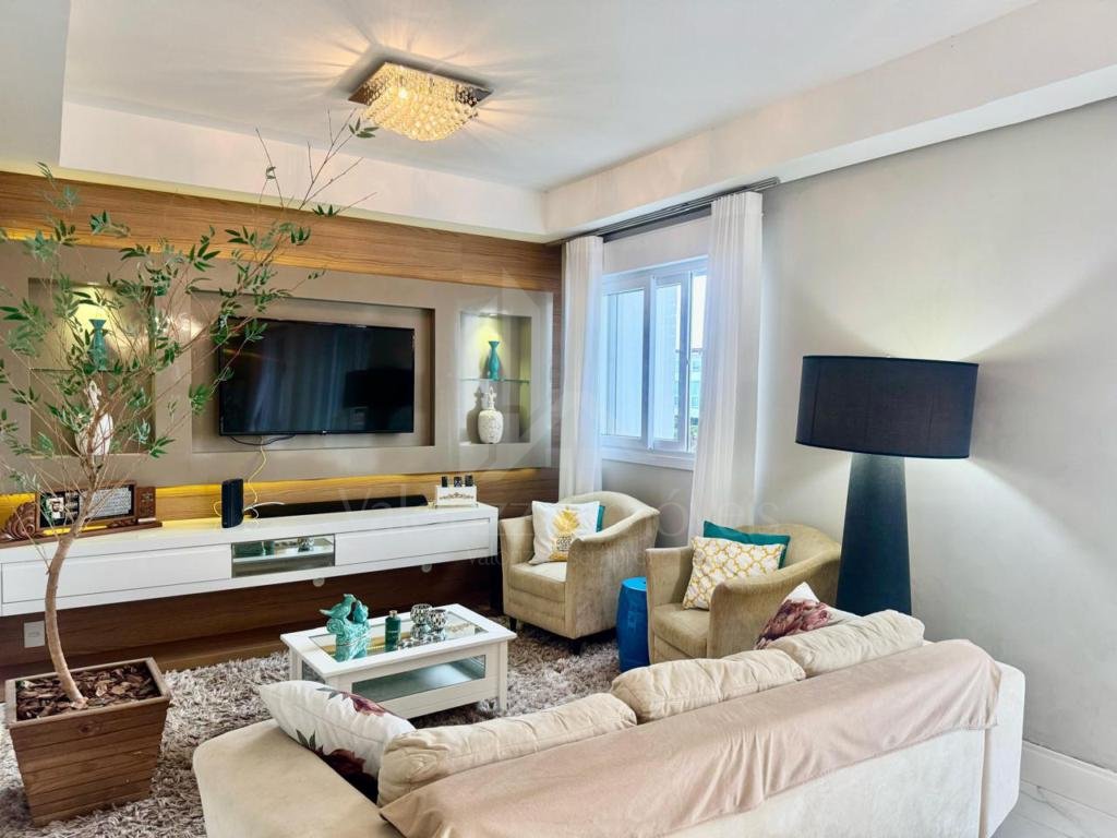 Casa em Condominio 4 dormitorios