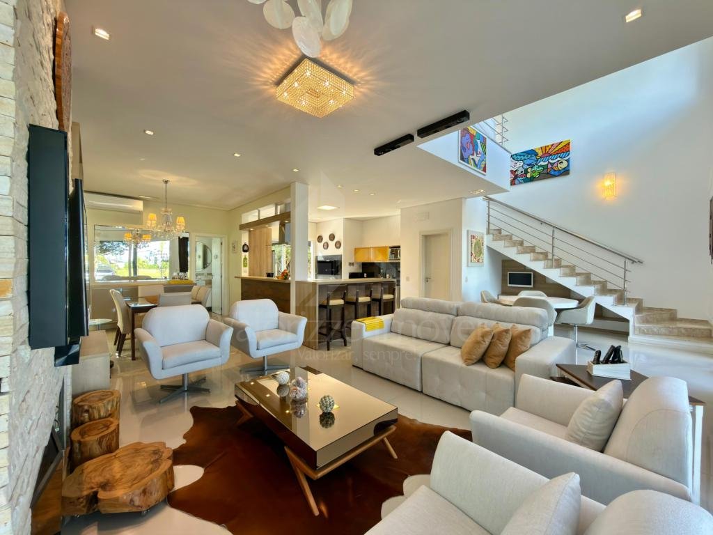 Casa em Condominio 3 dormitorios