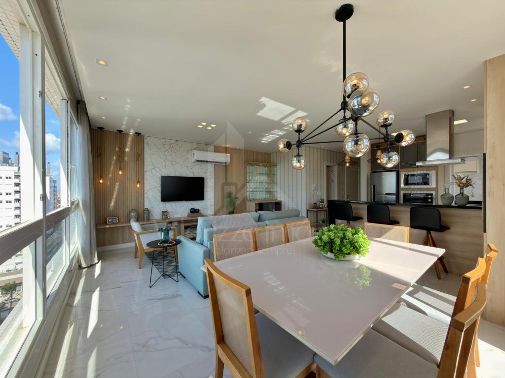 Apartamento 3 Dormitórios