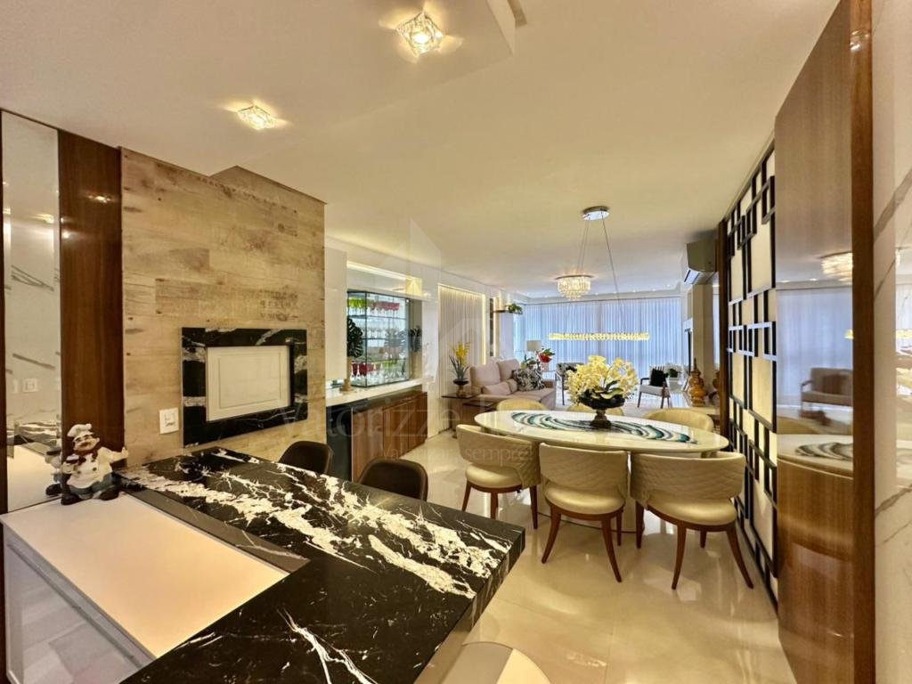 Apartamento 3 Dormitórios