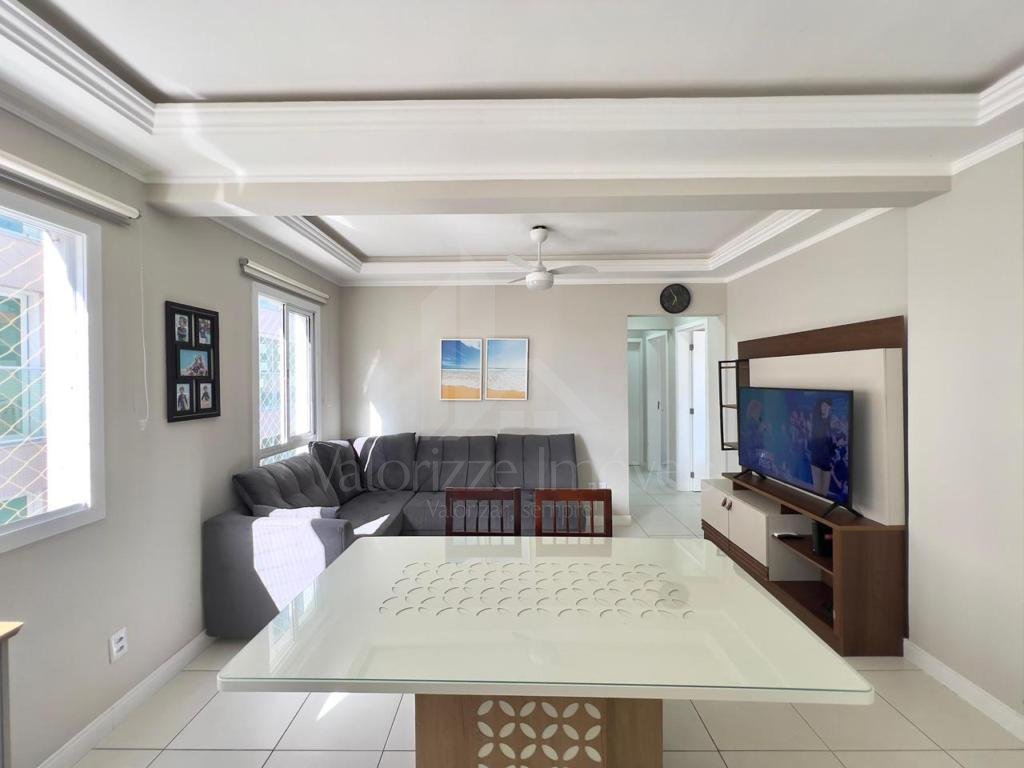 Apartamento 3 Dormitórios